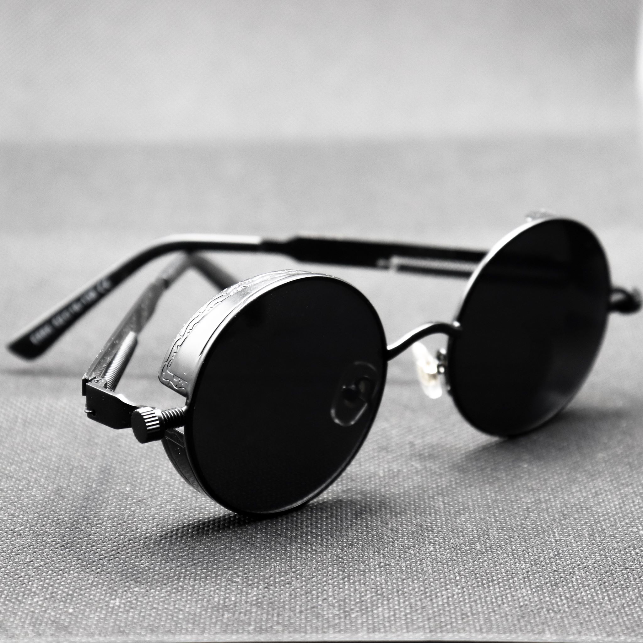 Should I wear suglasses? 3 Benefits of wearing sunglasses